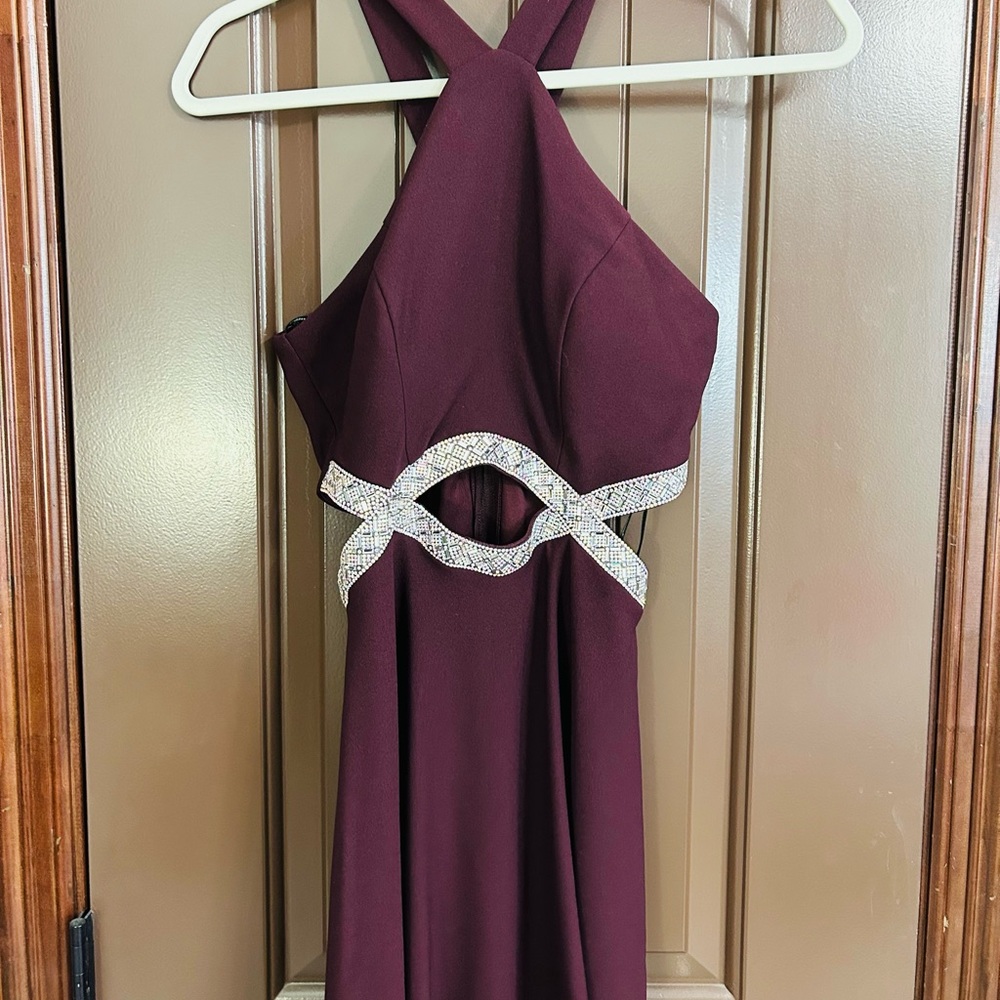 DRESS